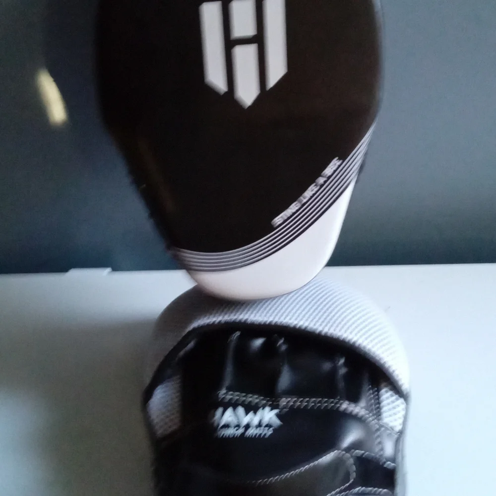 Hawk Punch Mitts Training Boxing‎ Muay Thai MMA Pad Focus Mitts